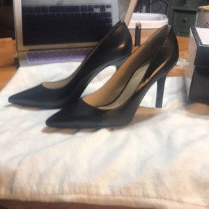 Nine West black pumps